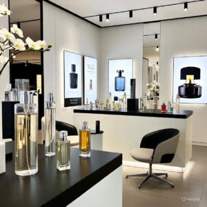 Revelado! Os 5 Perfumes Que Ninguém Te Contou Que São Iguais ao La Vie Est Belle.