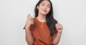 Perfume J’adore: essas três fragrâncias nacionais são parecidas e mais baratas que o queridinho da Dior – além de perfeitas para ficar ainda + sofisticada e com ‘cheiro de rica’