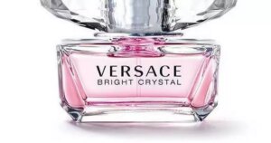 Conjunto de vendas superdrug de 4 perfumes versace por apenas £ 2,30 cada