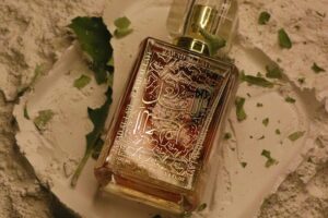 Você vê mais e mais perfumes árabes ao seu redor. Assim, eles conquistaram o público ocidental