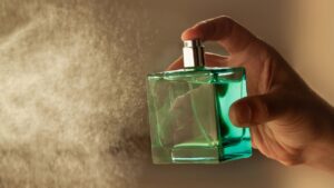Os melhores perfumes clássicos que refletem o bom gosto (para homens) de acordo com a IA