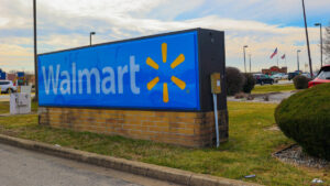 O Walmart está vendendo uma fragrância Lancome de US $ 144 'elegante' por apenas US $ 38, e os compradores dizem que é o 'melhor perfume do mundo'