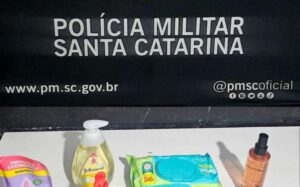 Grávida furta supermercado e leva body splash e lenço umedecido