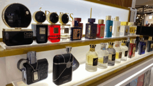 Perfumes árabes conquistam o ES com luxo, aroma e fixação