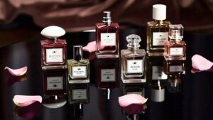 Mini perfumes: seu perfume de assinatura em movimento; 8 principais garrafas em miniatura para você | Tendências da moda