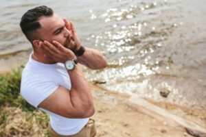 Os dez melhores perfumes com “cheiro de verão” para os homens: cheiram a férias e podem ser obtidos nos EUA em 2025
