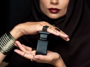 9 Perfumos inspirados em árabes tendências que você amará nos Emirados Árabes Unidos, para 2024