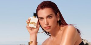 Dua Lipa apresenta o primeiro perfume YSL sem álcool
