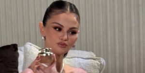 Selena Gomez celebra novo perfume com elenco de Love Island EUA