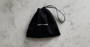 YSL Black Opium é a fragrância atemporal e aprovada pelo editor para tentar
