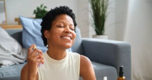 As fragrâncias retrô dos anos 90 estão de volta entre os britânicos mais jovens