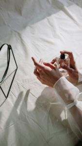 Fragrâncias mais populares para mulheres com cheiro divino
