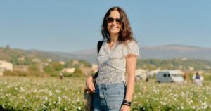 O que aprendi quando fui à França para ver como a Chanel faz seu perfume nº 5