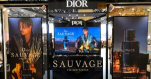 Como a Dior tornou Sauvage a fragrância número um do mundo
