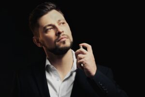 Revista Elege OS 5 MelHores Perfumes Masculinos do Mundo