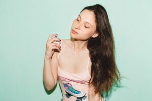 10 perfumes femininos do boticário que deixam os importantes no chinelo