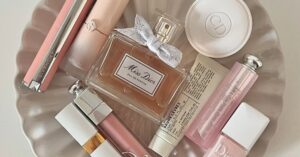 Cada perfume Miss Dior revisado por um editor de beleza