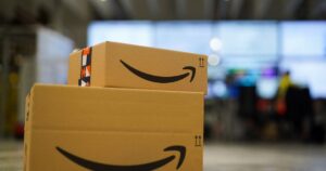 A oferta da Amazon em perfume ‘leve’ com ‘fantástico poder de permanência’ e é ‘perfeito para uso diário’