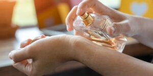 O óleo perfumado de US $ 24 da Cyklar me rende tantos elogios