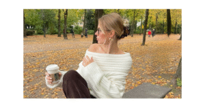 tem um cheiro fresco, perfeito para mulheres elegantes e dura o dia todo