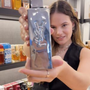 Loja de perfumes de luxo abre em novo endereço