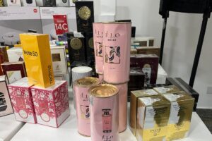 Bazar do Bem tem perfume árabe, celulares e aspirador robô no precinho
