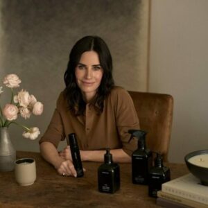 Homecourt, marca de fragrâncias de Courtney Cox, arrecada US$ 8 milhões em financiamento