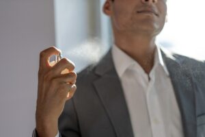 Os 4 melhores perfumes com notas de café que vão te dar energia e elegância