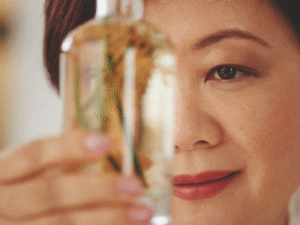 Natura apresenta guia de perfumes para presentear no Natal