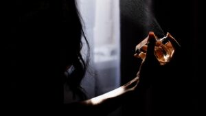 Melhores perfumes femininos importados para usar no calor: 8 opções leves