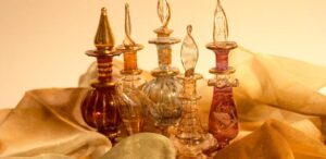 o que é que os perfumes árabes têm?