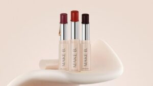 5 produtos em stick novos no mercado para incluir na nécessaire