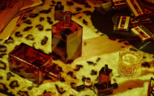 Seguindo o manual da Sephora, Harmay lança sua própria linha de fragrâncias